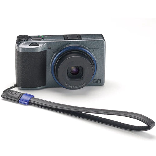 RICOH GR IIIx Urban Edition mit Tragetasche (GC-11)